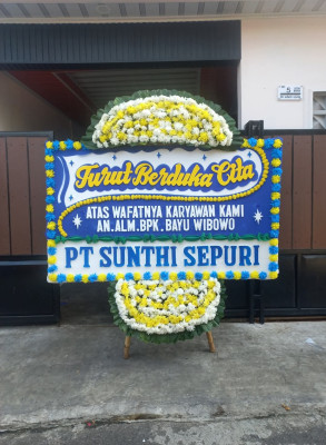 Papan Bunga Duka di Salamadeg Timur
