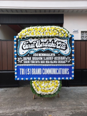 Papan Bunga Duka di Salamadeg Timur